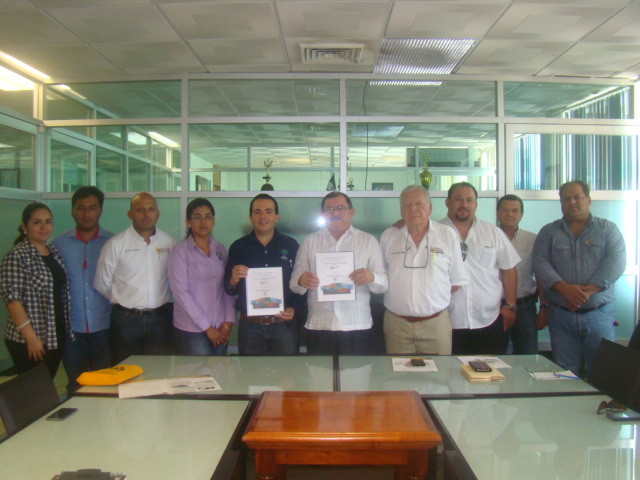 FIRMA CONVENIO EL ITSM Y LA EMPRESA AGROINDUSTRIAS DE PALENQUE S.A. DE C.V.