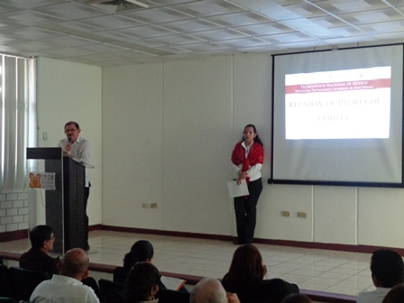 EL ITSM LLEVÓ A CABO LA REUNIÓN DE PADRES DE FAMILIA
