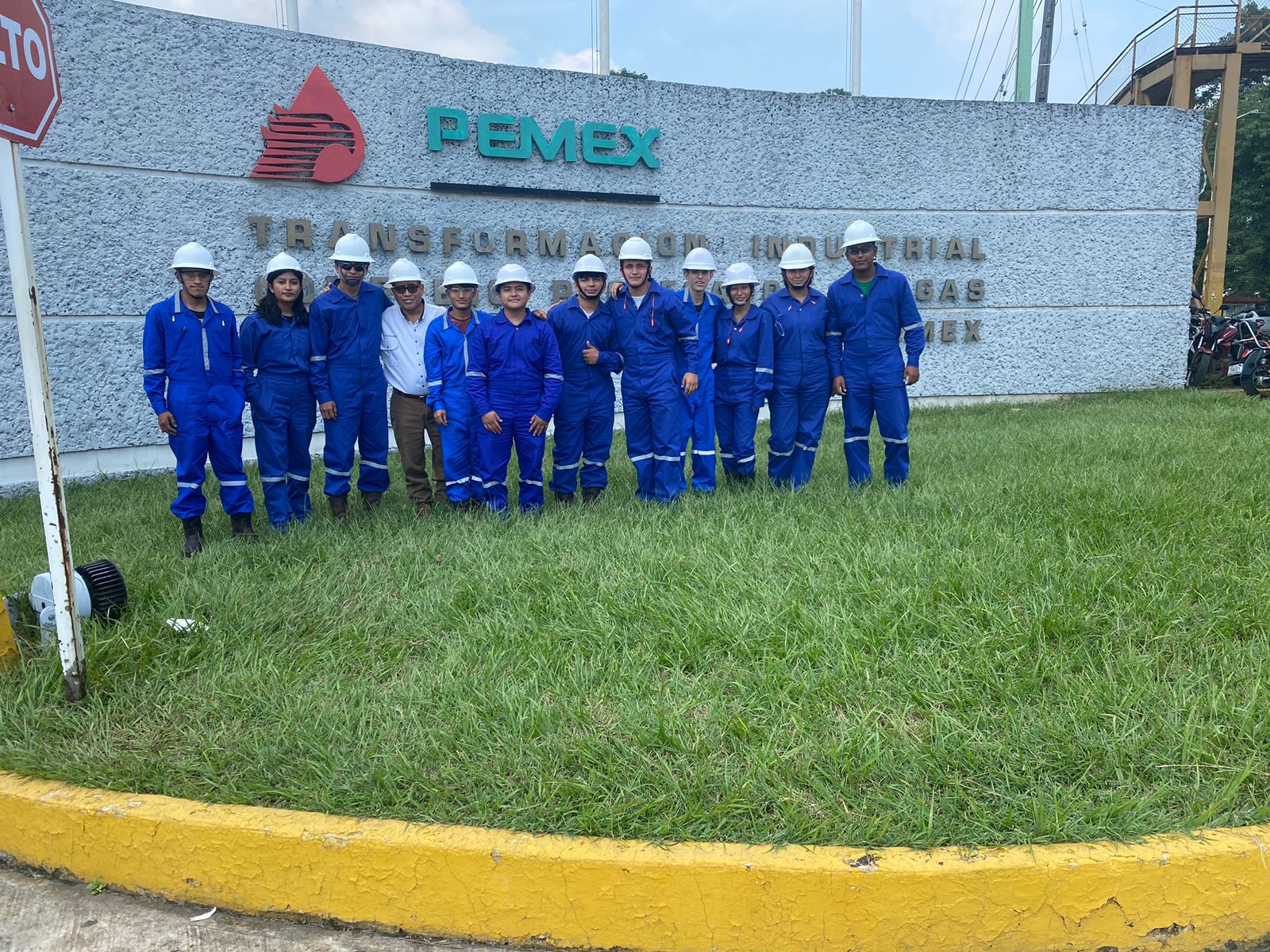 VISITA DE ESTUDIO ING. PETROLERA