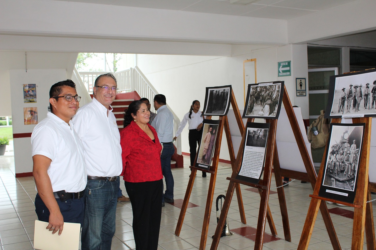 MUESTRA FOTOGRÁFICA REVOLUCIONARIA