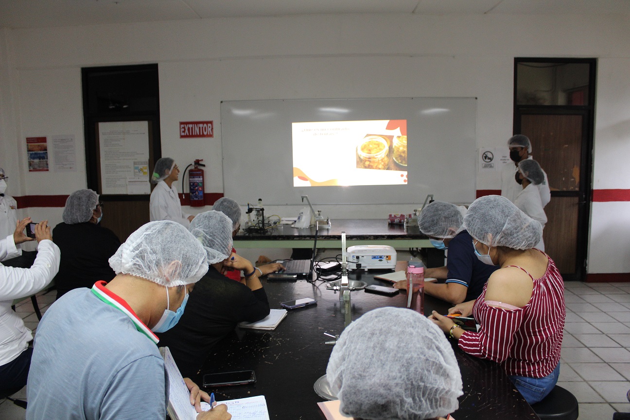 TALLER LÍNEA DE PRODUCTOS REGIONALES
