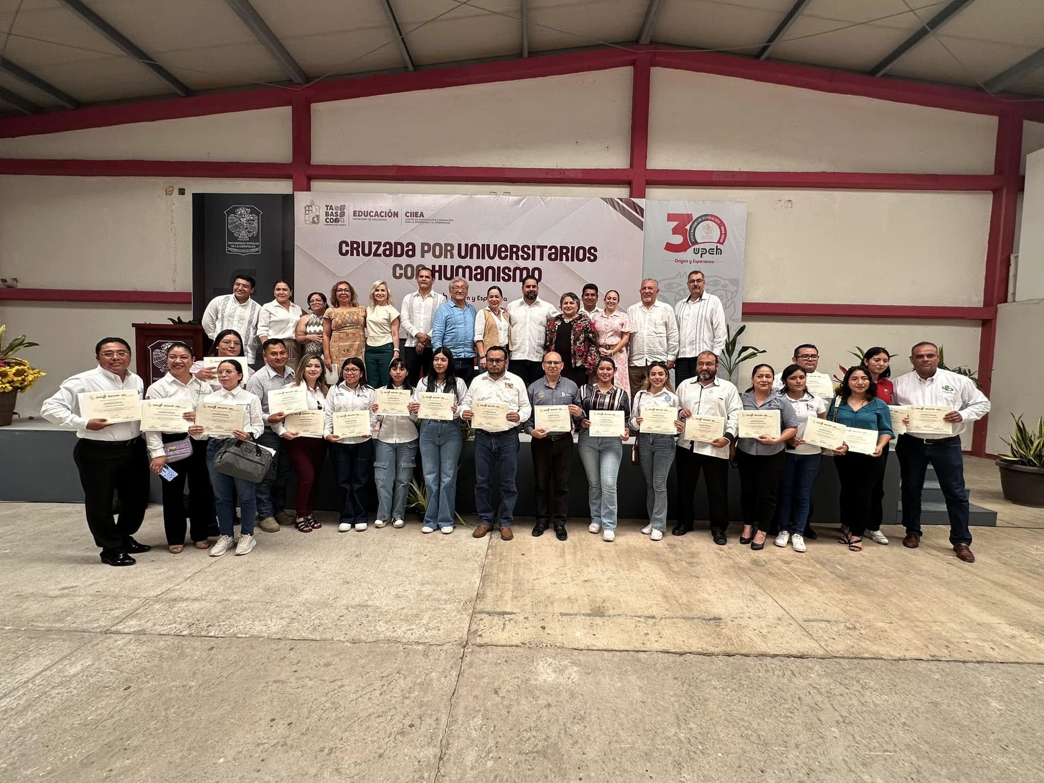 CRUZADA POR UNIVERSITARIOS CON HUMANISMO