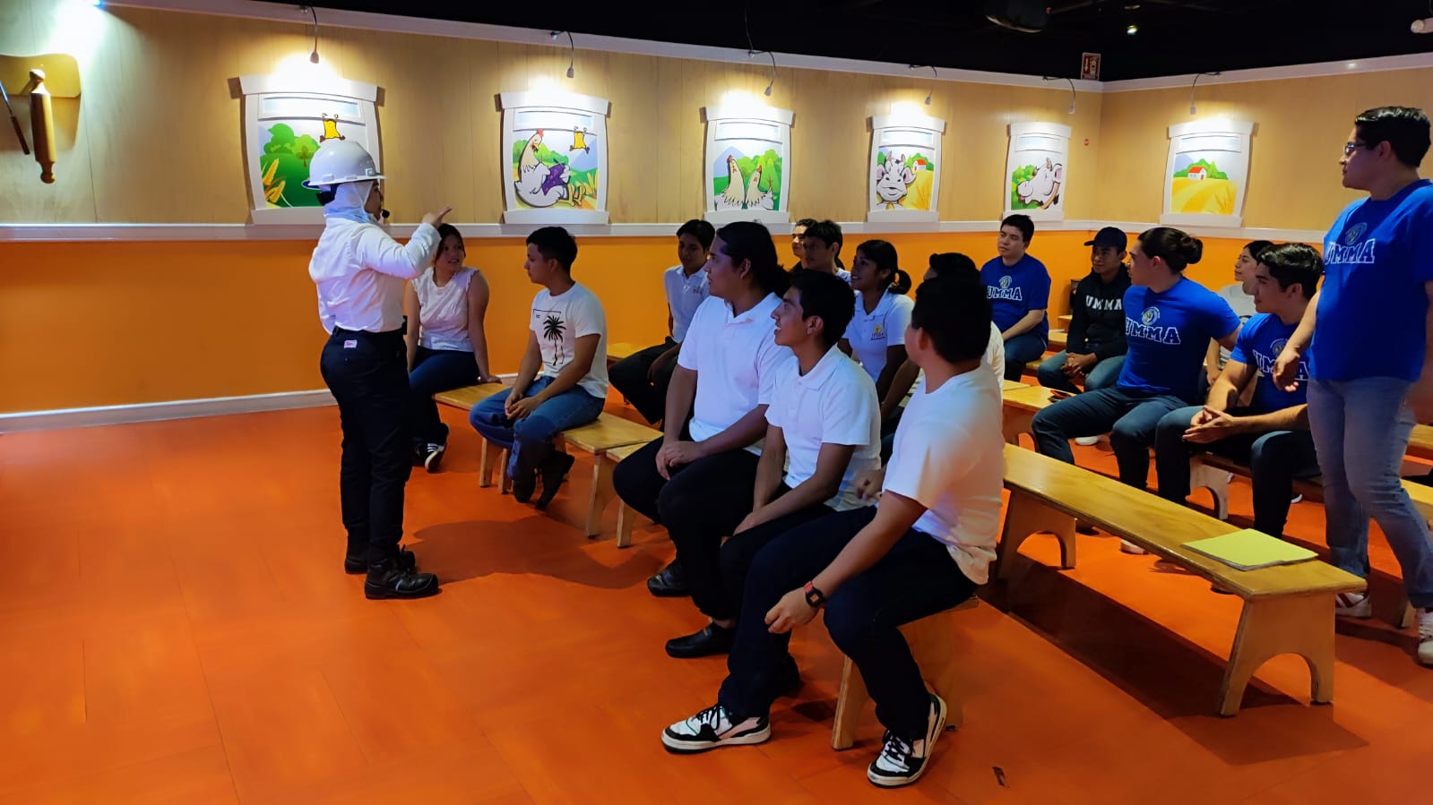 VISITA DE ESTUDIO INGENIERÍA ELECTROMECÁNICA