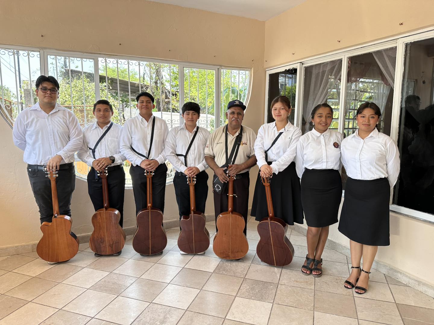 SERENATAS A LAS MADRES