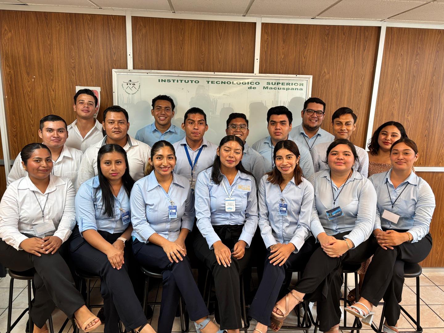 Presentación de Proyectos Finales de Ingeniería Civil en el ITSM