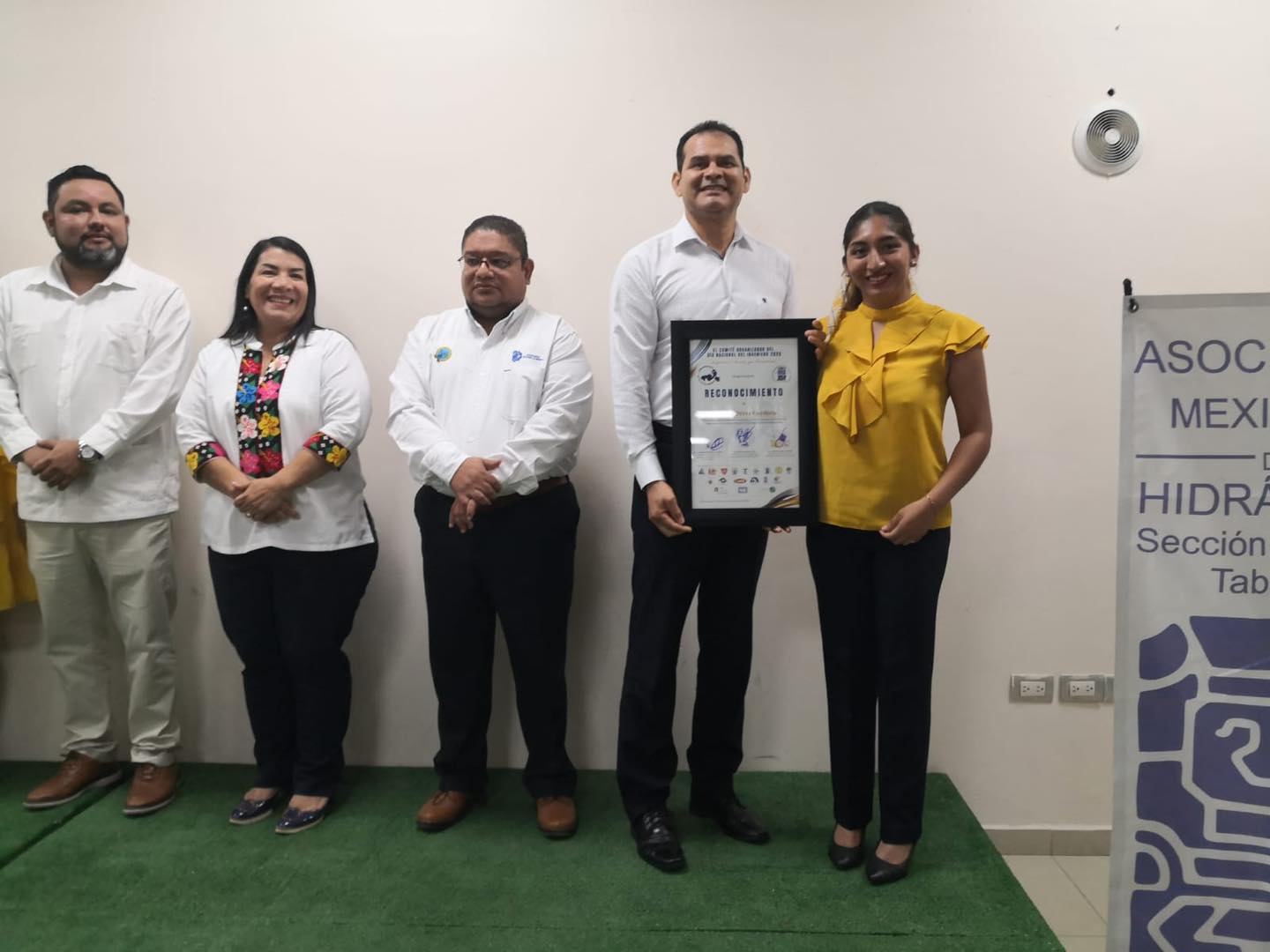 RECONOCIMIENTO A LA EXCELENCIA ACADÉMICA