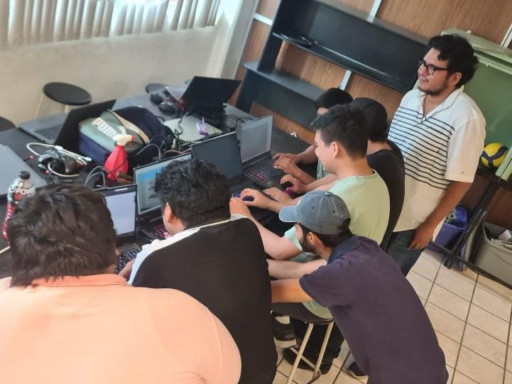 PROYECTO DE TRANSFORMACIÓN DE PET RECICLADO EN FILAMENTOS PARA MANUFACTURA ADITIVA
