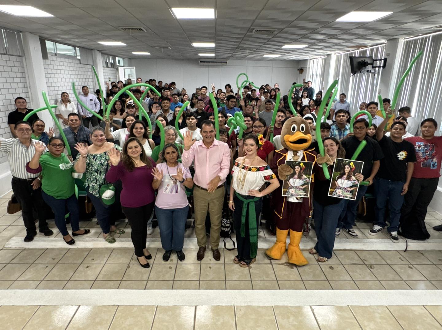 EMBAJADORA DE MACUSPANA VISITA EL TECNM CAMPUS MACUSPANA