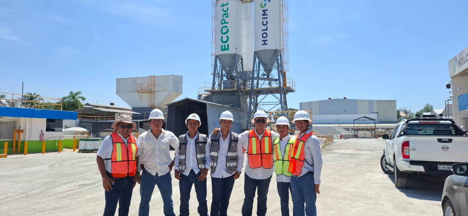 DONATIVO DE MATERIALES DE HOLCIM VHSA